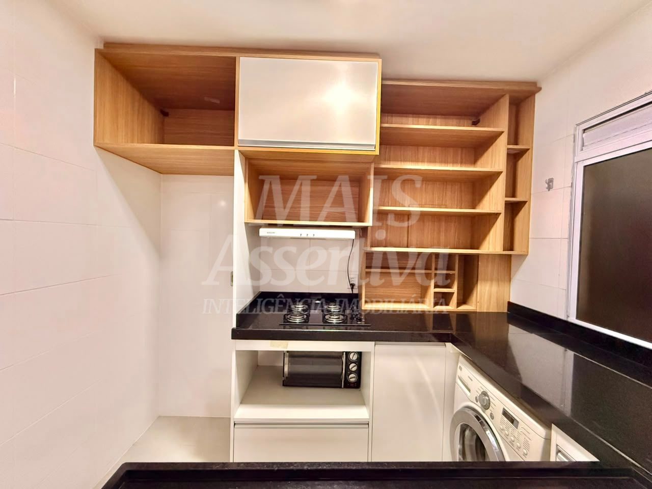 Apartamento semi mobiliado para locação - Saint Germain no 2º andar