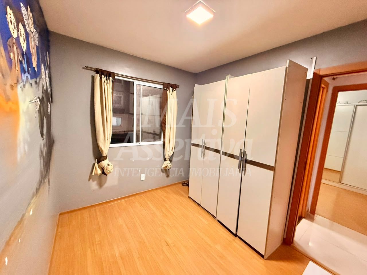 Apartamento semi mobiliado para locação - Saint Germain no 2º andar