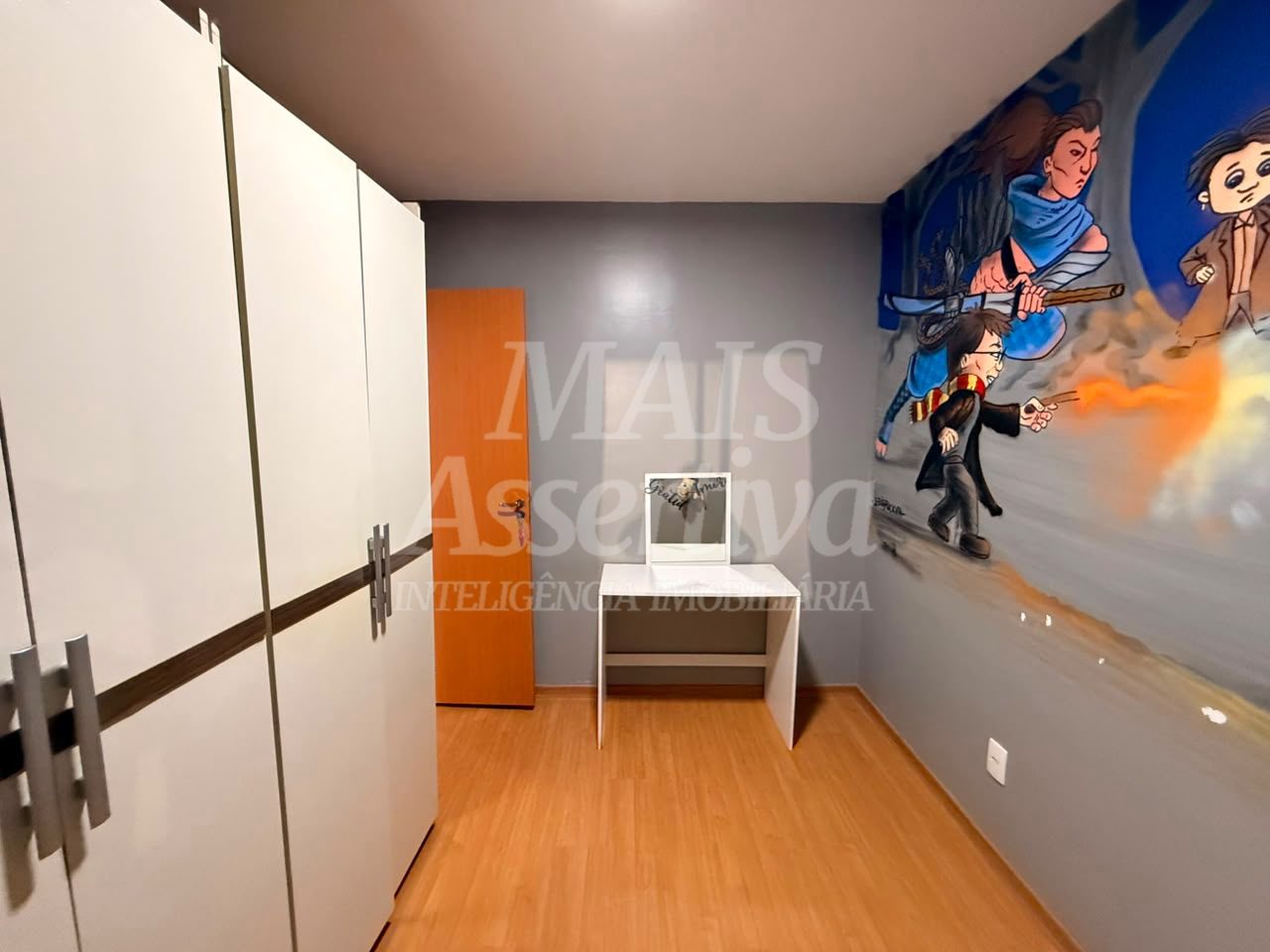 Apartamento semi mobiliado para locação - Saint Germain no 2º andar