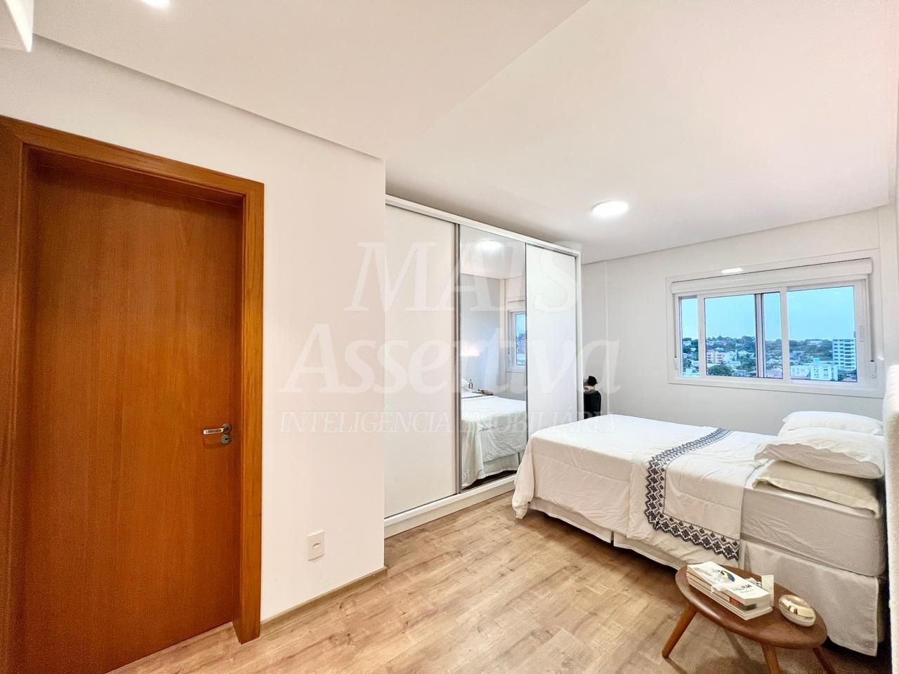 Apartamento semi mobiliado para venda - Condominio Ventury Residence, Centro de Campo Bom