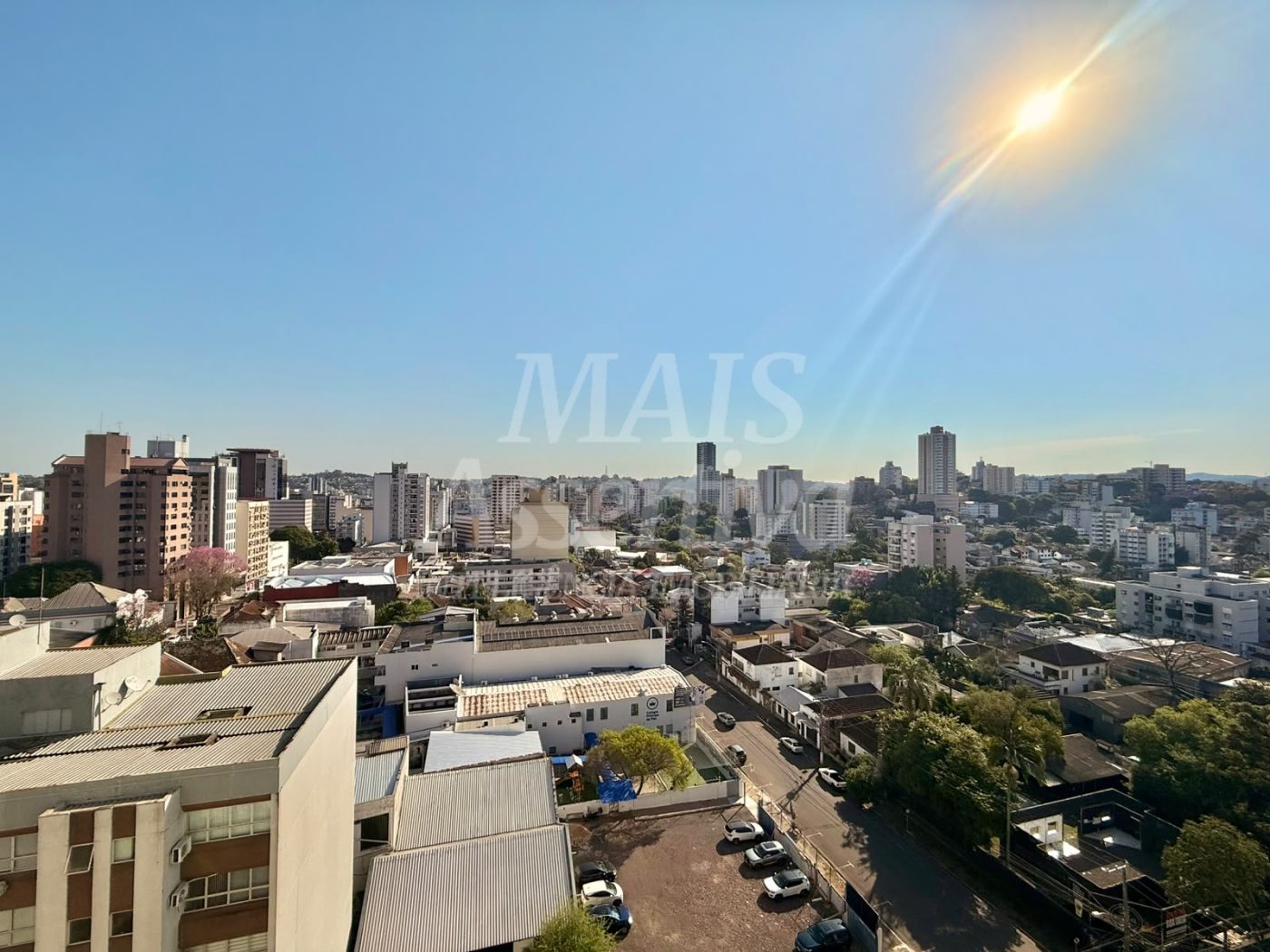 Apartamento semi mobiliado para venda no Edifício Downtown, Centro de Novo Hamburgo/RS. 