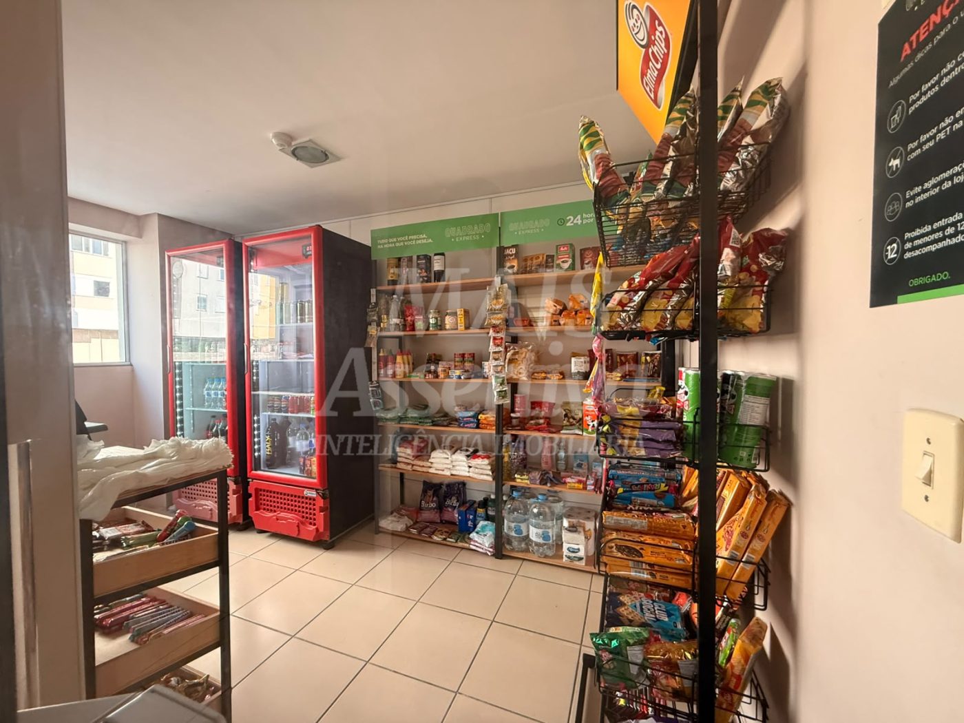 Apartamento semi mobiliado para venda no Edifício Downtown, Centro de Novo Hamburgo/RS. 