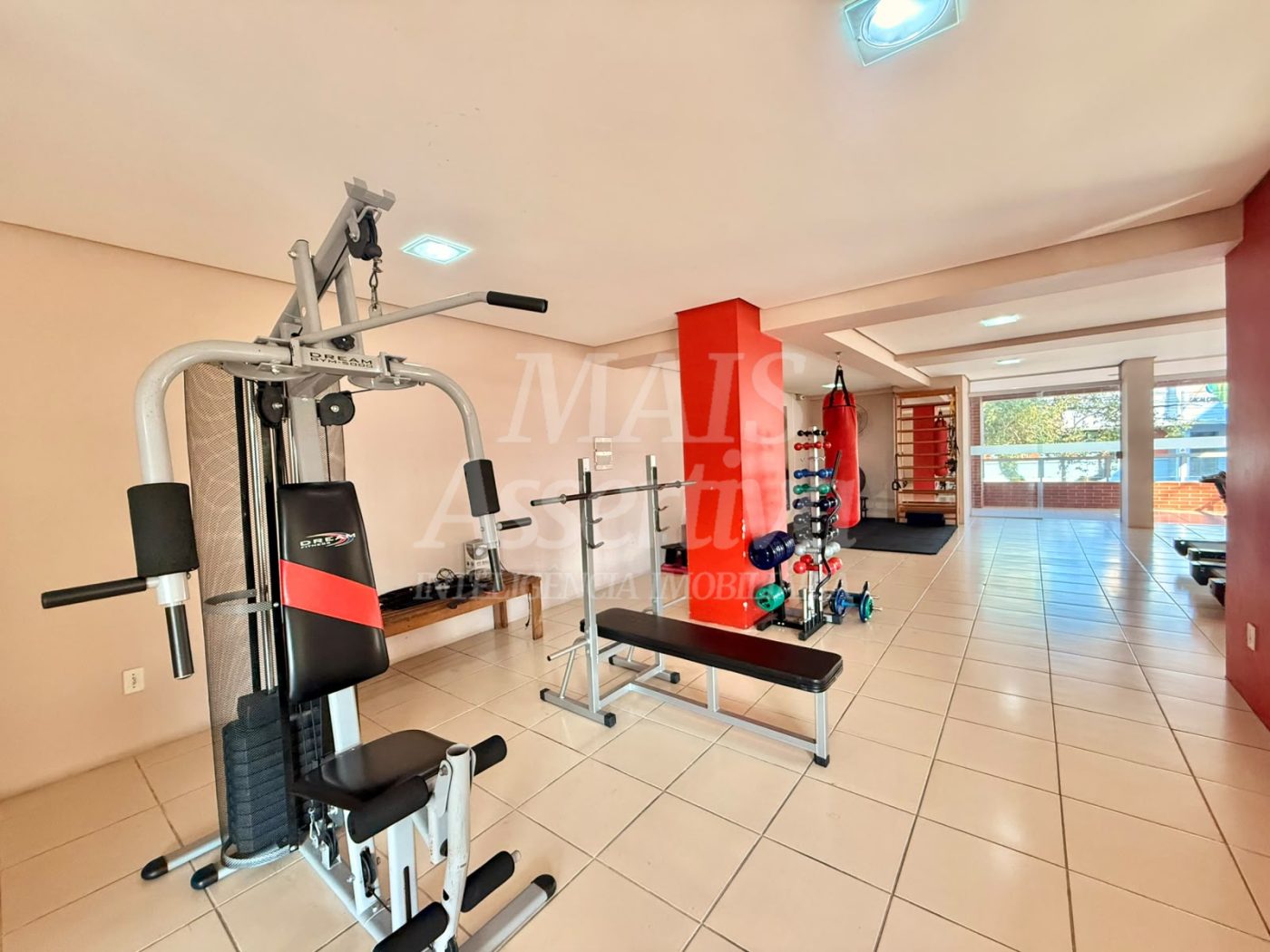 Apartamento semi mobiliado para venda no Edifício Downtown, Centro de Novo Hamburgo/RS. 