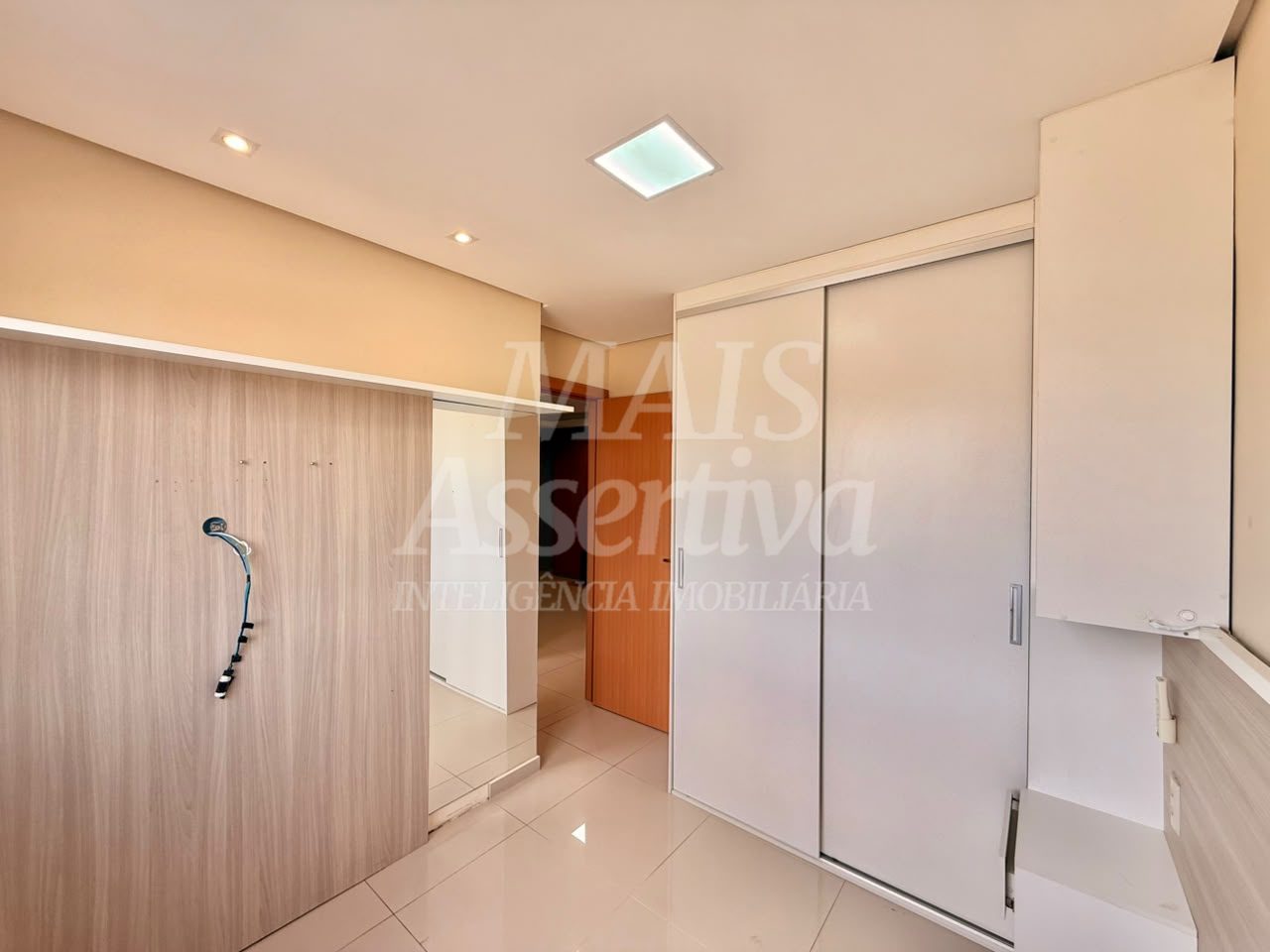 Excelente apartamento térreo para locação - Condomínio Saint Germain/Canudos