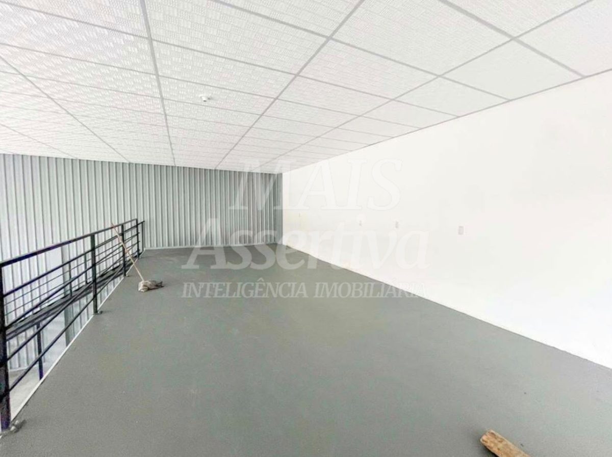 Ótimo prédio comercial com mezanino para locação no bairro Guarani 