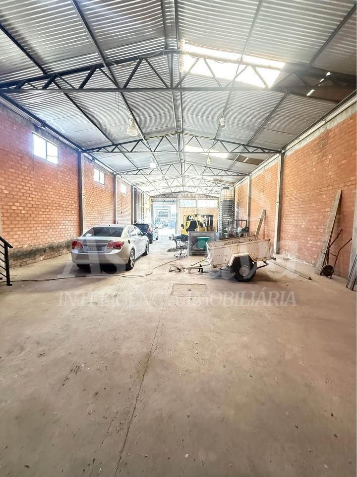 Prédio comercial para locação de 394,00m² no bairro Rondônia em Novo Hamburgo 