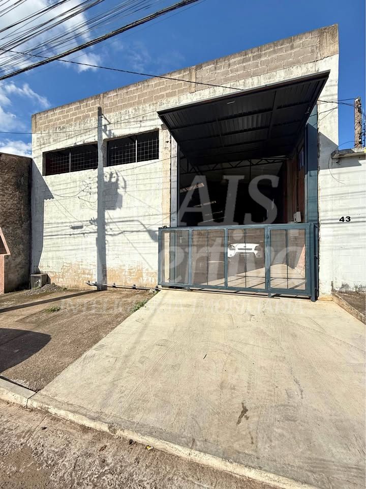 Prédio comercial para locação de 394,00m² no bairro Rondônia em Novo Hamburgo 