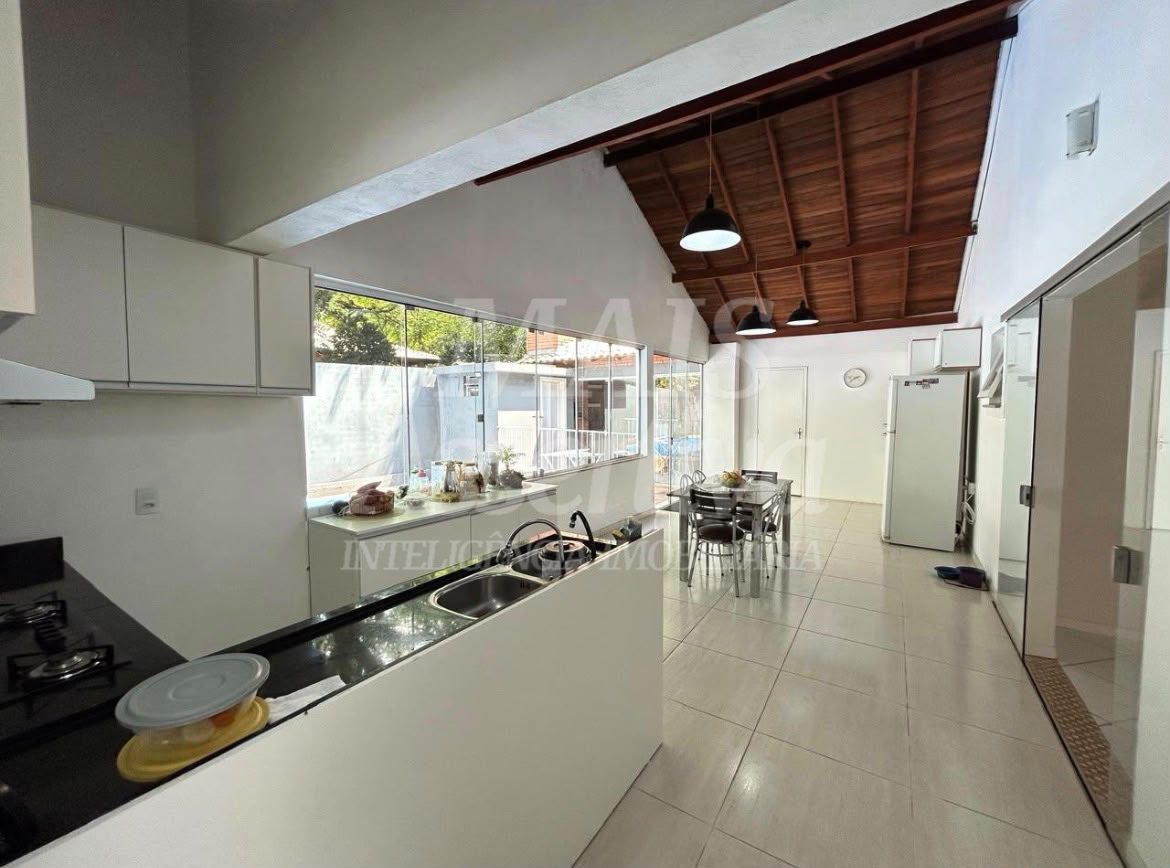 Casa para venda no bairro Rondônia em Novo Hamburgo - 3 dormtiórios 