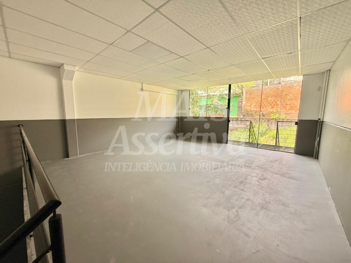Ótima sala comercial para locação no bairro Operário em Novo Hamburgo - Com mezanino