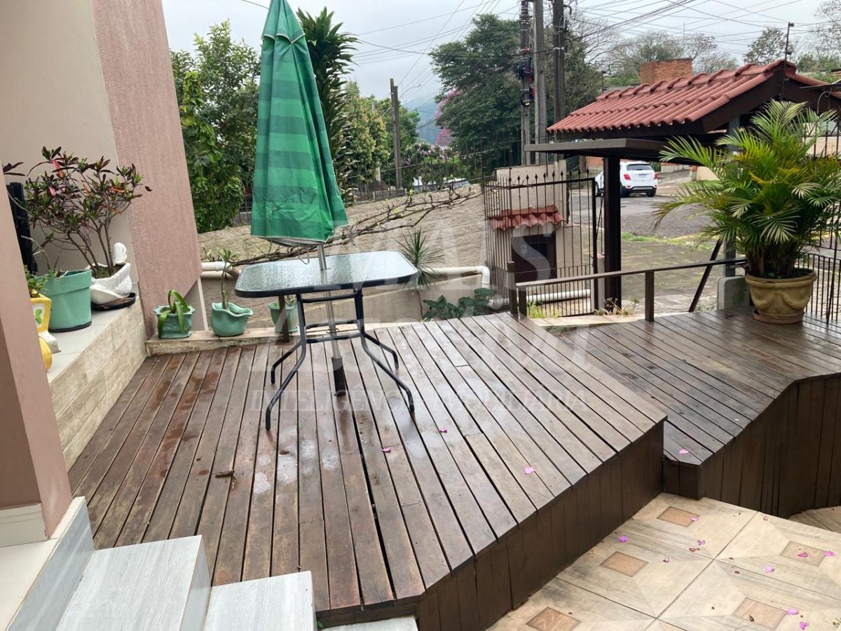 Casa ampla de 2 pavimentos para venda bairro Rincão Novo Hamburgo