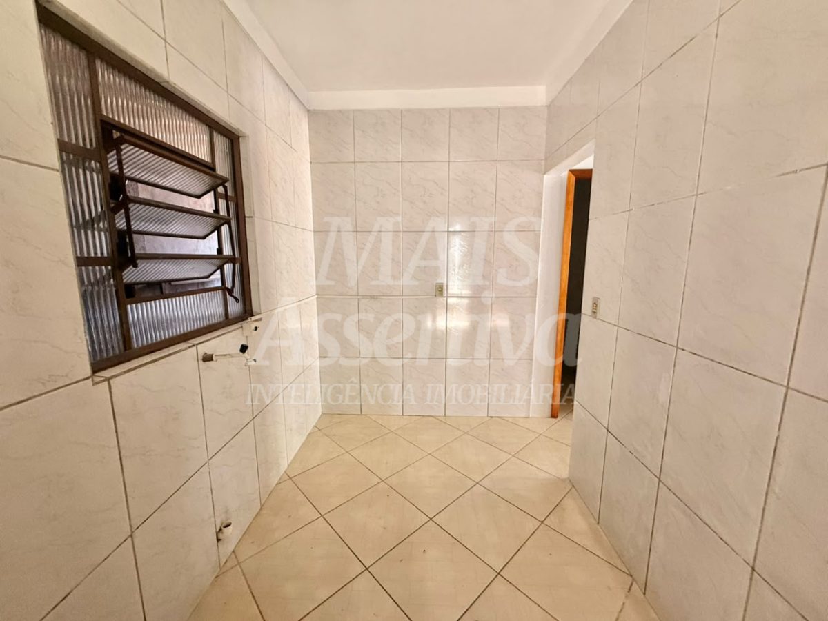 Casa inferior para locação, bairro Canudos em Novo Hamburgo - 2 Quartos, 1 Vaga