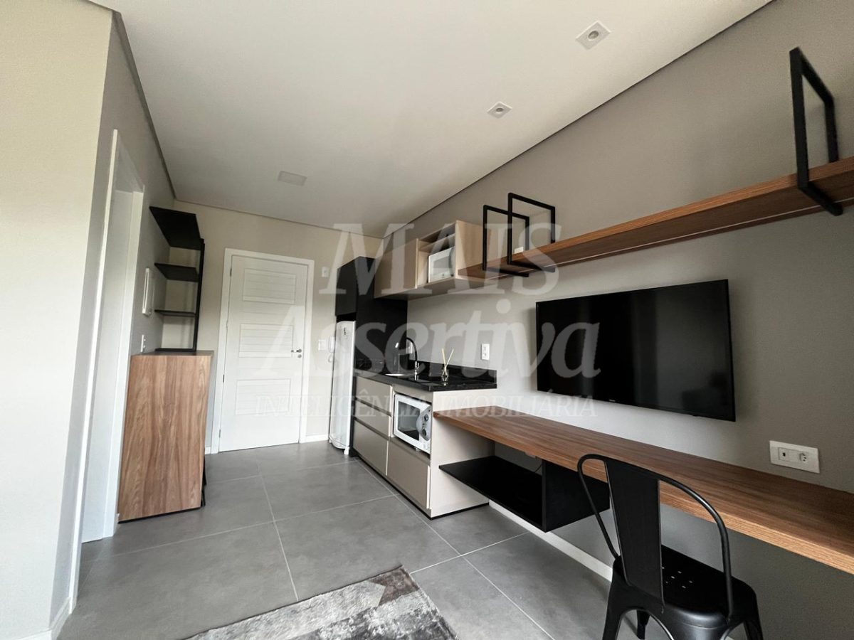 Kitnet 1 quarto para Locação Anual no bairro Vila Nova em Novo Hamburgo