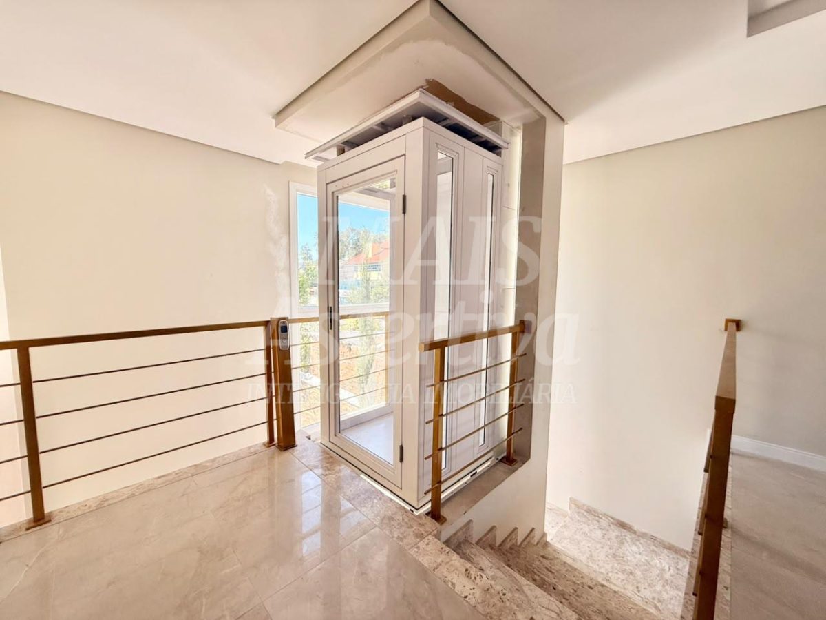 Sobrado com 03 suites, semi mobiliado para locação - São José em Canoas