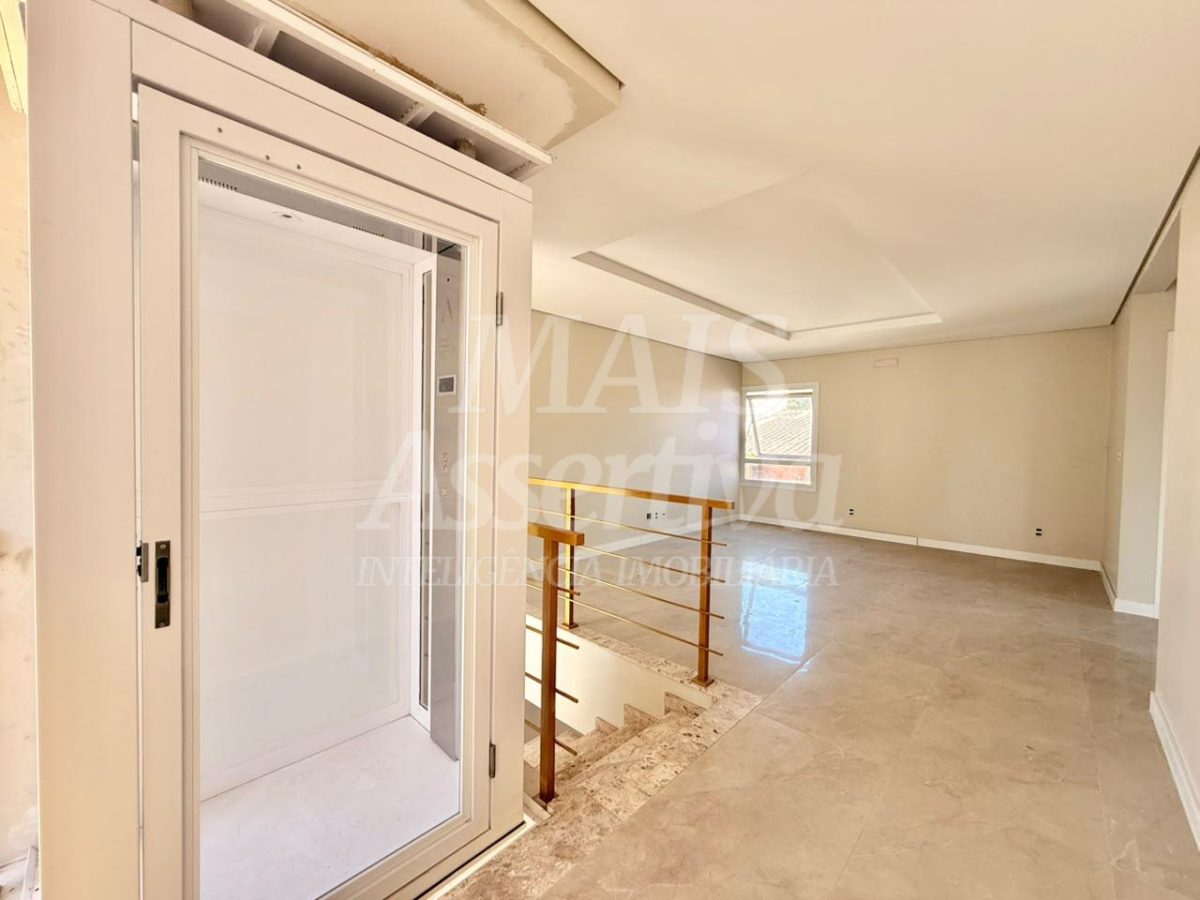 Sobrado com 03 suites, semi mobiliado para locação - São José em Canoas
