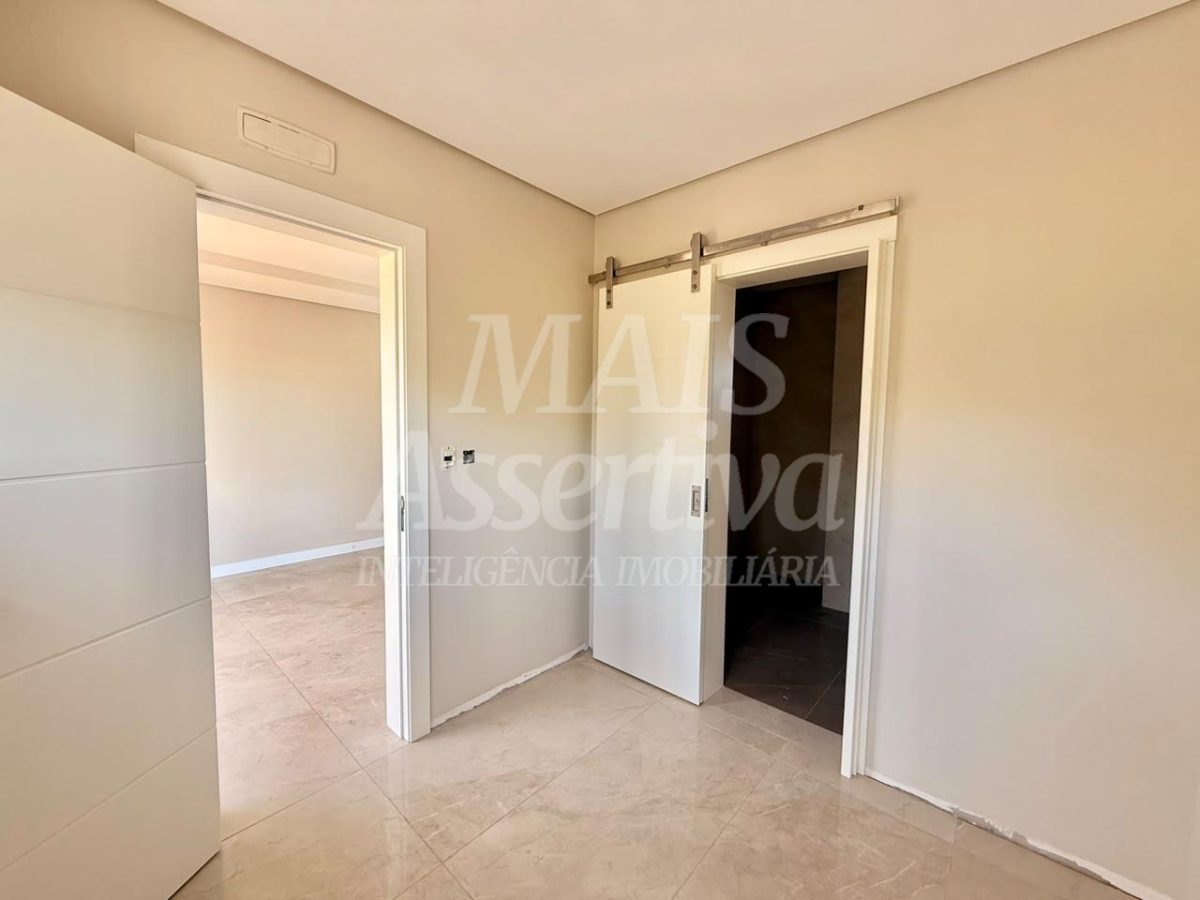 Sobrado com 03 suites, semi mobiliado para locação - São José em Canoas