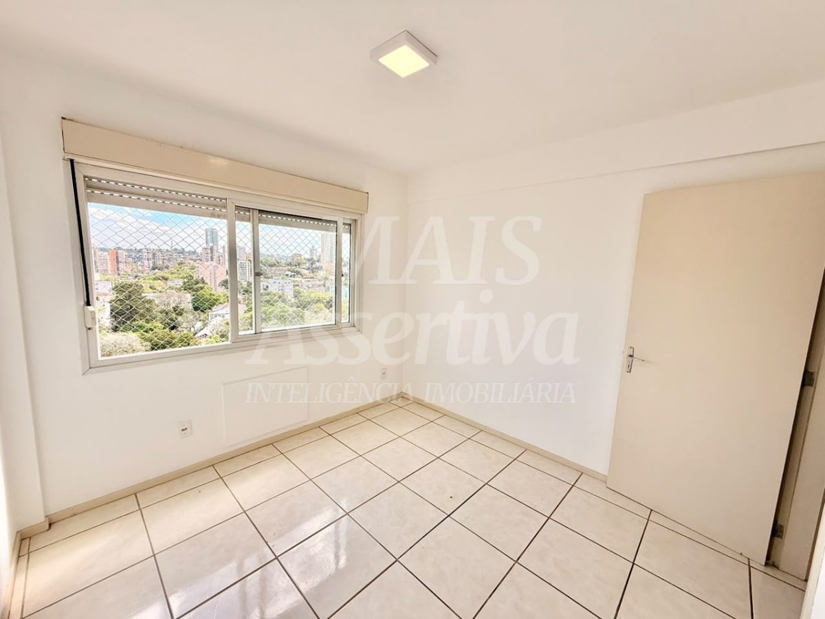 Apartamento semi mobiliado de 2 dormitórios - 10º andar no Centro de Novo Hamburgo 