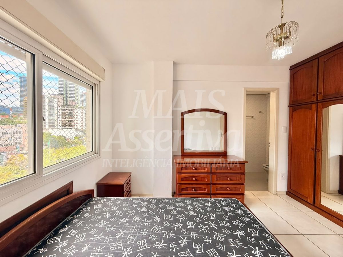 Apartamento semi mobiliado de 2 dormitórios - 10º andar no Centro de Novo Hamburgo 