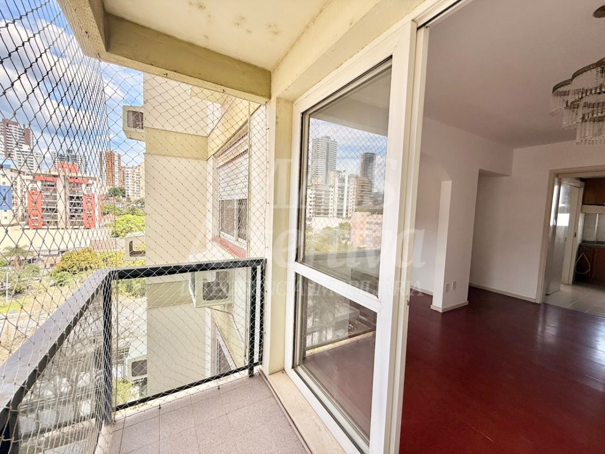 Apartamento semi mobiliado de 2 dormitórios - 10º andar no Centro de Novo Hamburgo 