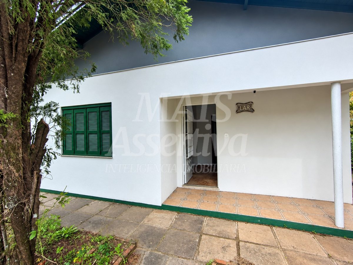 Casa de 3 dormitórios no Centro de Campo Bom - 97m² 