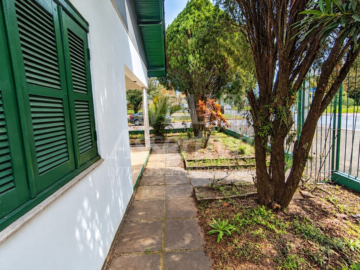 Casa de 3 dormitórios no Centro de Campo Bom - 97m² 