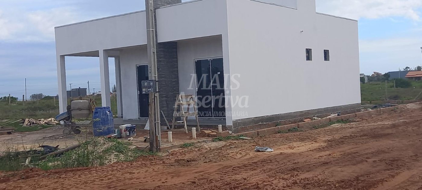 EXCELENTE CASA PARA VENDA EM TORRES NA PRAIA REAL