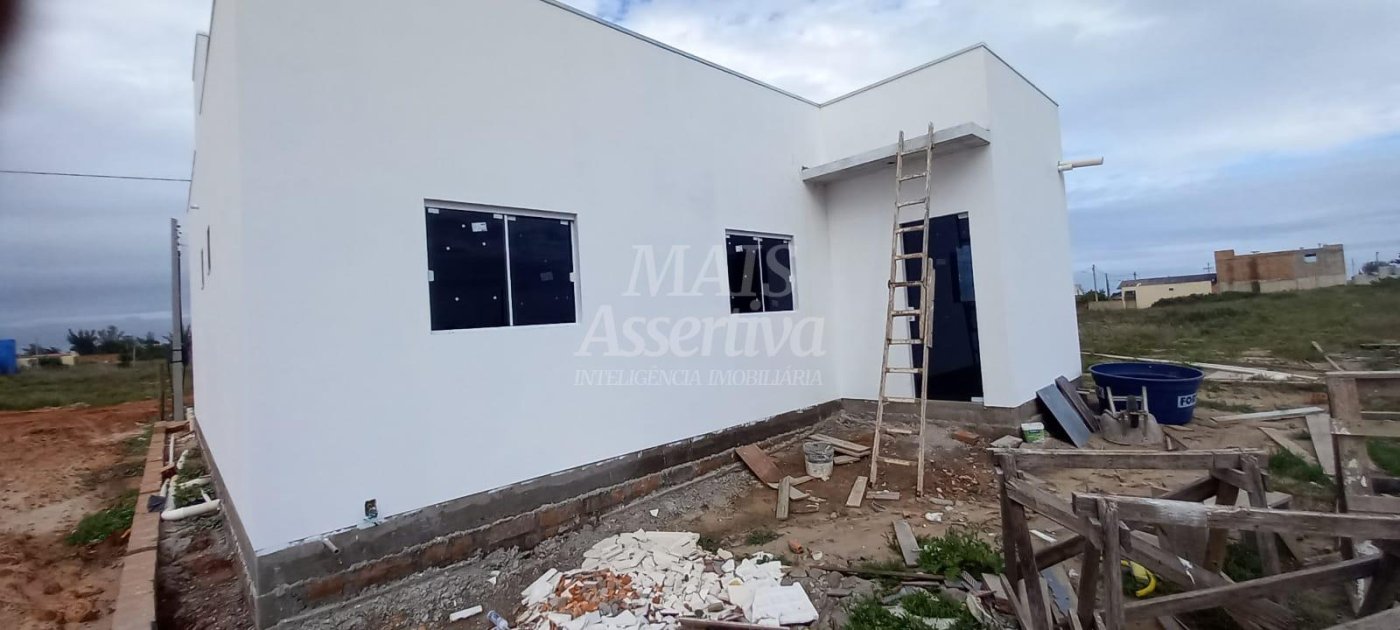 EXCELENTE CASA PARA VENDA EM TORRES NA PRAIA REAL