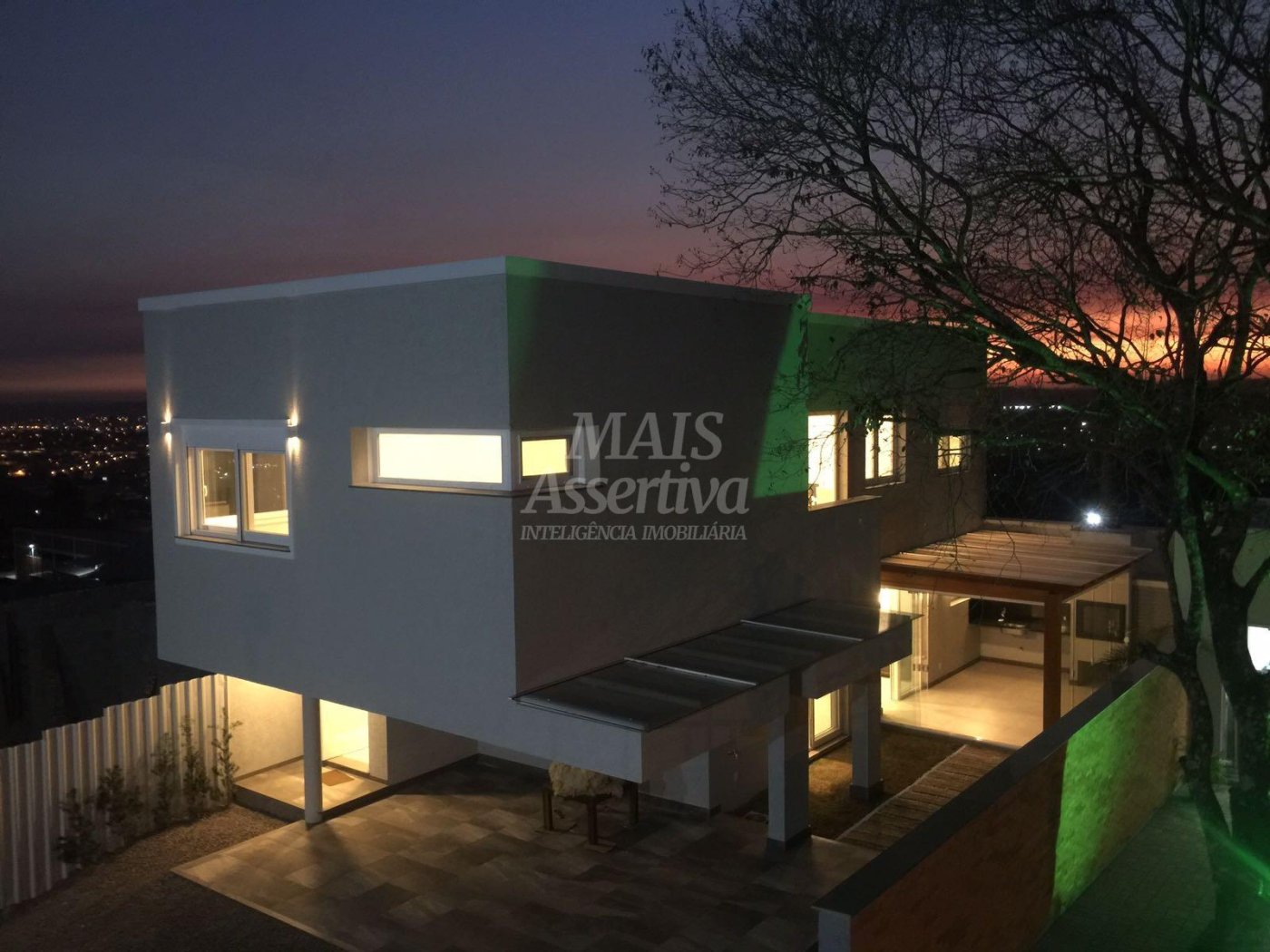 SOBRADO PARA VENDA EM CONDOMINIO FECHADO - NOVO HAMBURGO - BAIRRO RONDÔNIA
