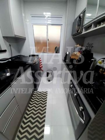 LINDO APARTAMENTO TÉRREO SEMIMOBILIADO PARA VENDA 