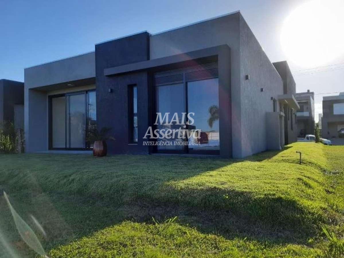 Casa para Venda em Capão Da Canoa / RS