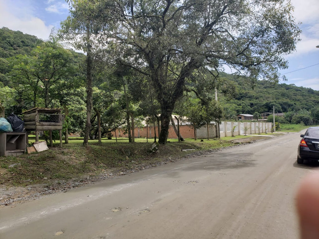 Sítio para venda no bairro Sertão do Trombudo em Itapema