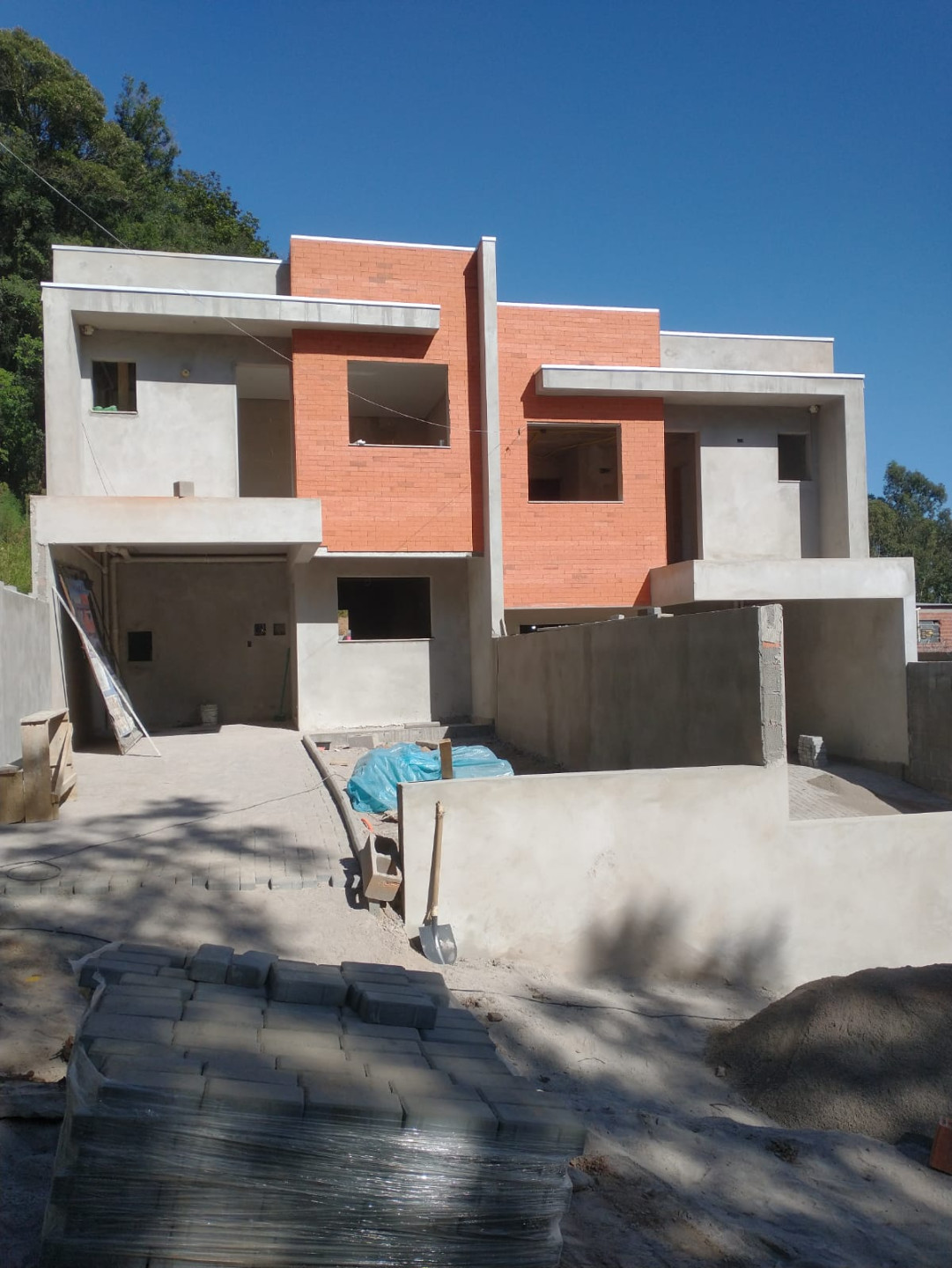 Sobrado Duplex 3 quartos para venda no bairro Santa Catarina em Caxias do Sul