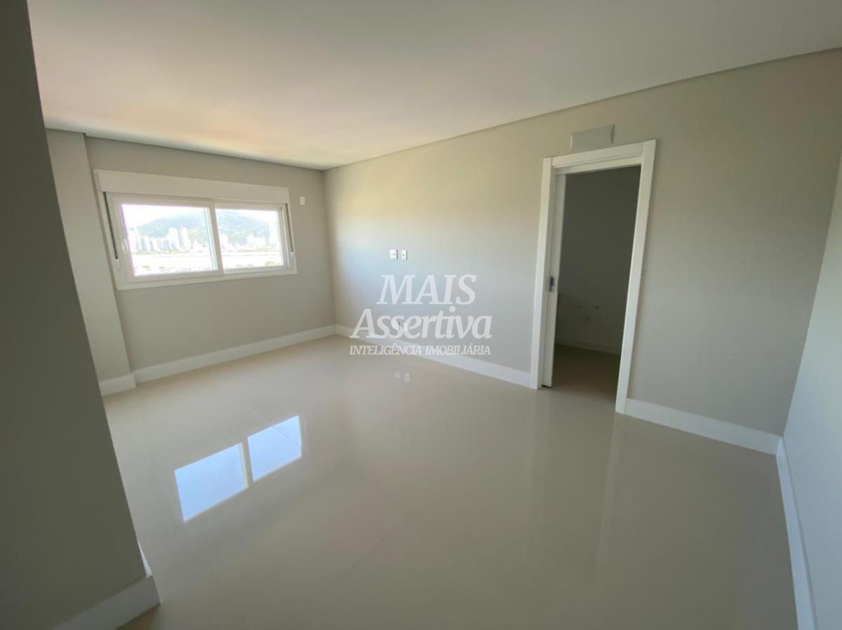 Apartamento para Venda em Navegantes / SC no bairro São Pedro