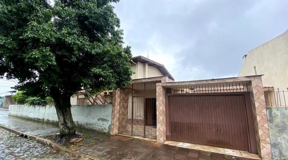 Sobrado para Venda em Novo Hamburgo / RS no bairro Canudos