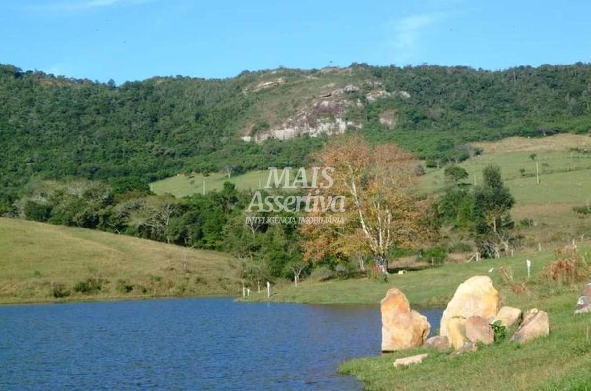 Terreno para Venda em Novo Hamburgo / RS no bairro Lomba Grande