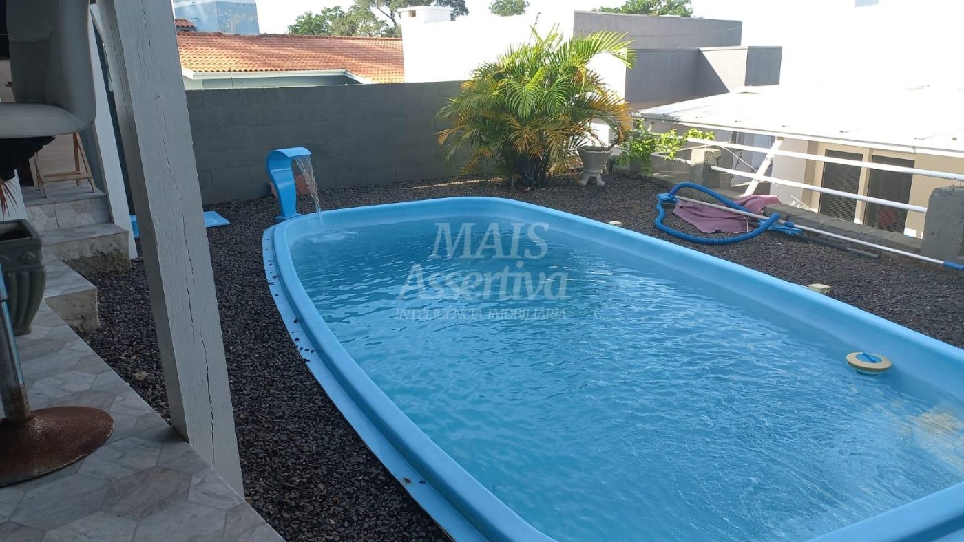 LINDA CASA PARA VENDA EM SAPIRANGA NO BAIRRO CENTENÁRIO