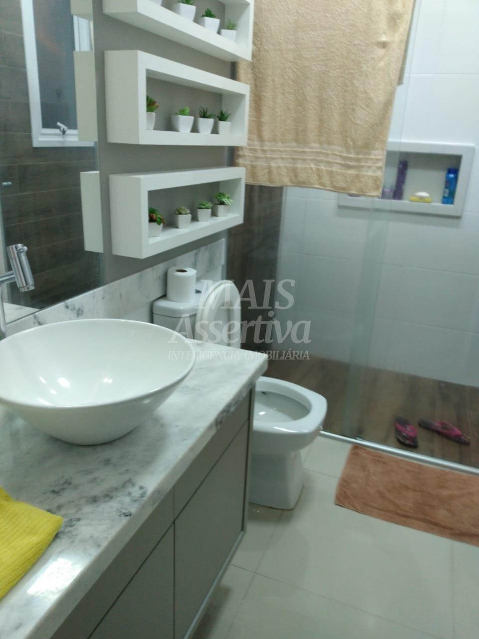 Excelente casa semi-mobiliada em Araricá/RS - 2 Dormitórios