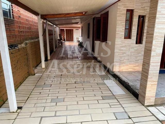 Ótima casa a venda no bairro São Jorge em Novo Hamburgo/RS - 3 Dormitórios