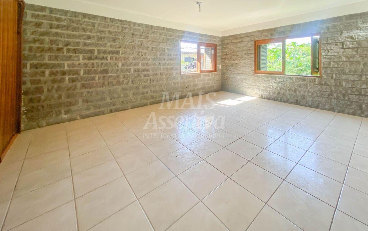 Ótima casa a venda em São João Batista, São Leopoldo/RS - 4 Dormitórios