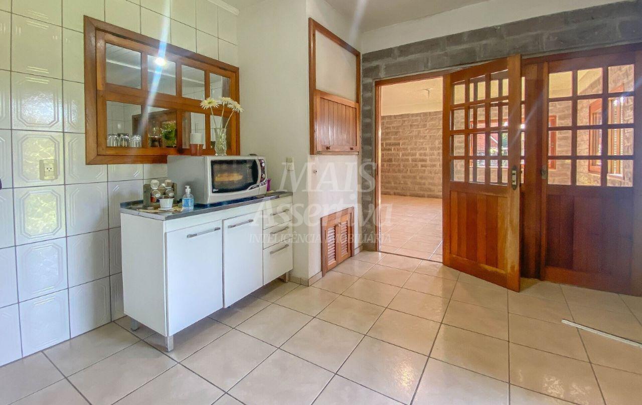 Ótima casa a venda em São João Batista, São Leopoldo/RS - 4 Dormitórios