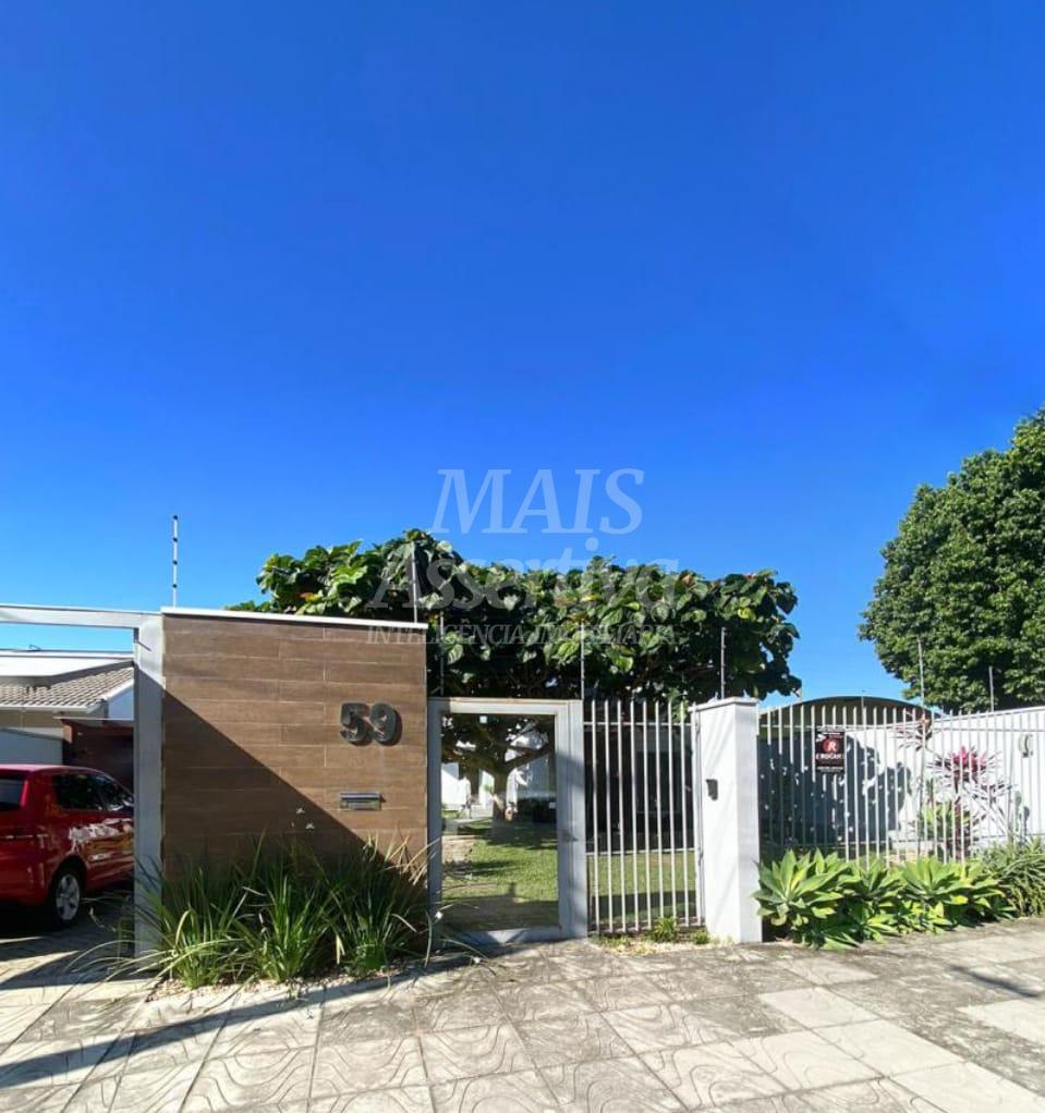 Casa semi mobiliada para venda no Centro de Sapiranga - 114,00m² 