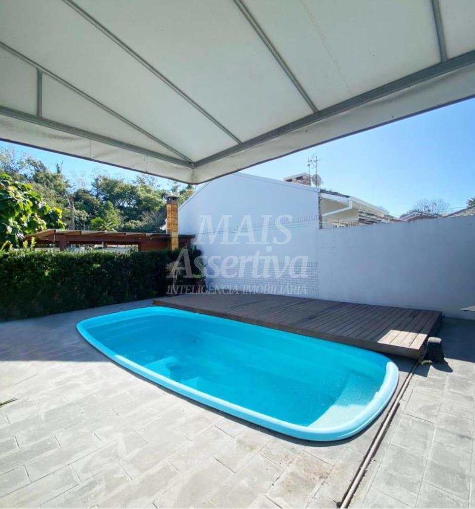 Casa semi mobiliada para venda no Centro de Sapiranga - 114,00m² 