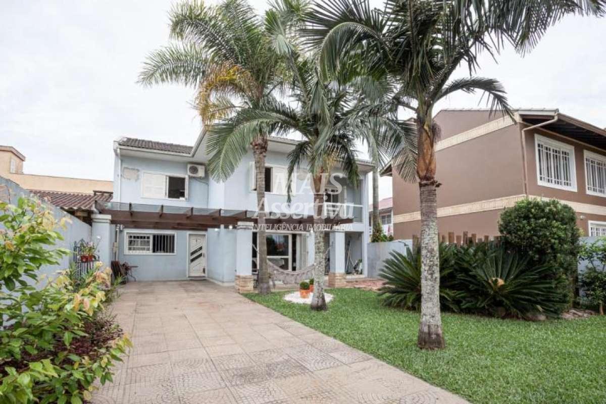 Sobrado para Venda em Torres / RS