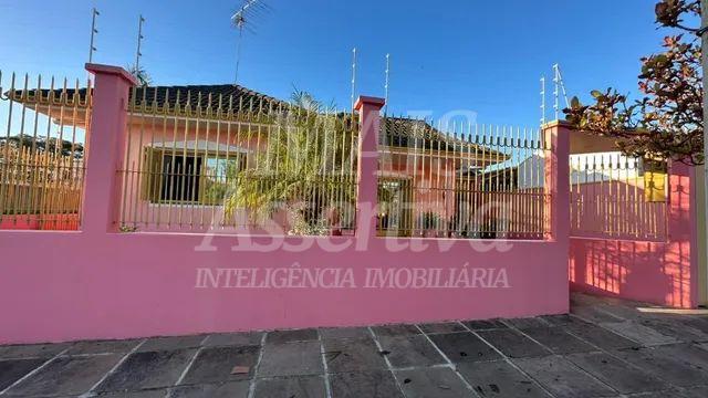 Ótima casa a venda localizada no bairro Centro em Campo Bom/RS - 3 Dormitórios