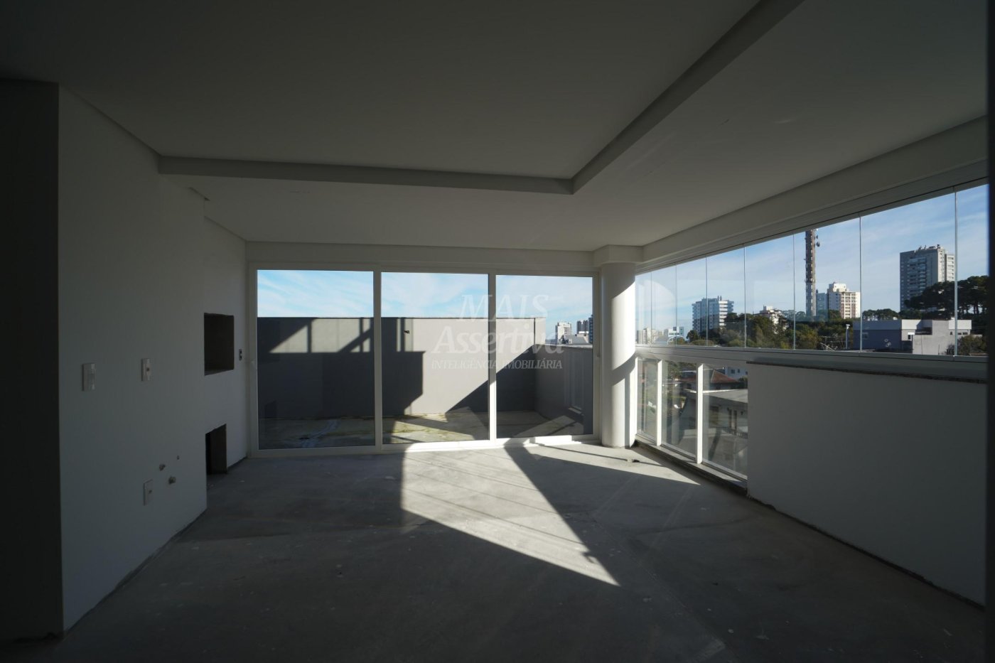 Apartamento novo à venda no Residencial Tharros, em Caxias do Sul-RS.