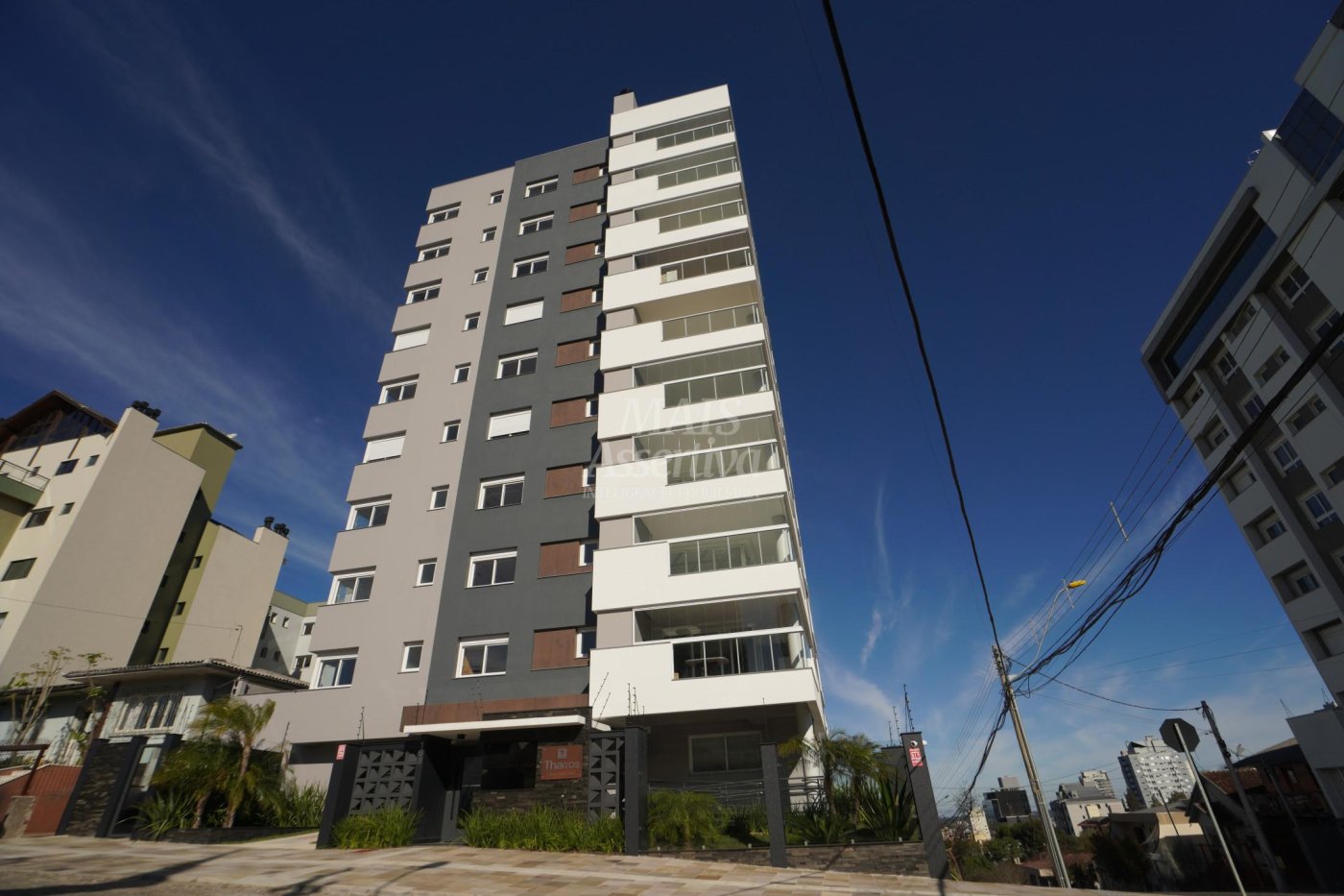 Apartamento novo à venda no Residencial Tharros, em Caxias do Sul-RS.