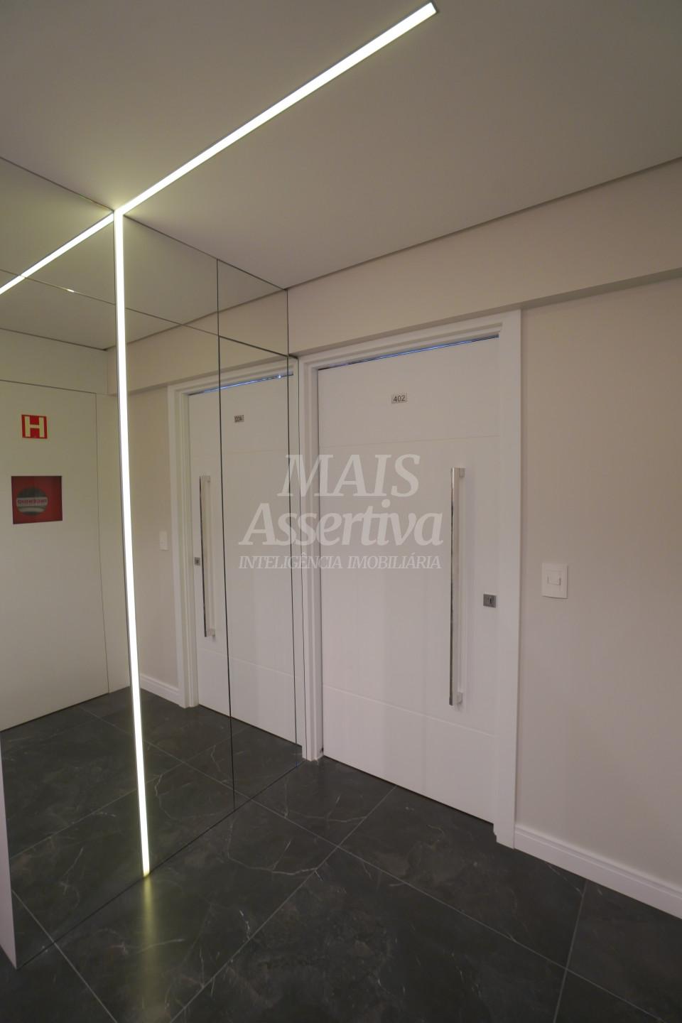 Apartamento novo à venda no Residencial Tharros, em Caxias do Sul-RS.