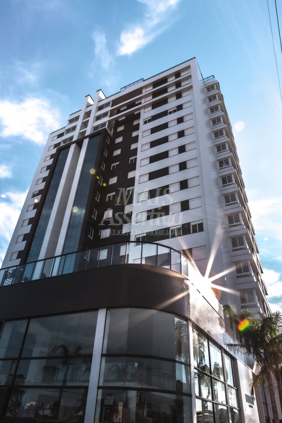Apartamento Centro de Torres 02 dormitórios 