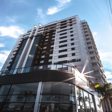 Apartamento Centro de Torres 02 dormitórios