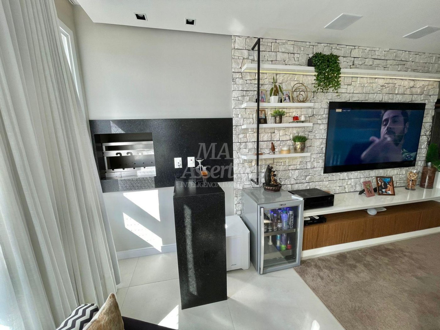 Apartamento Centro de Torres 02 dormitórios 