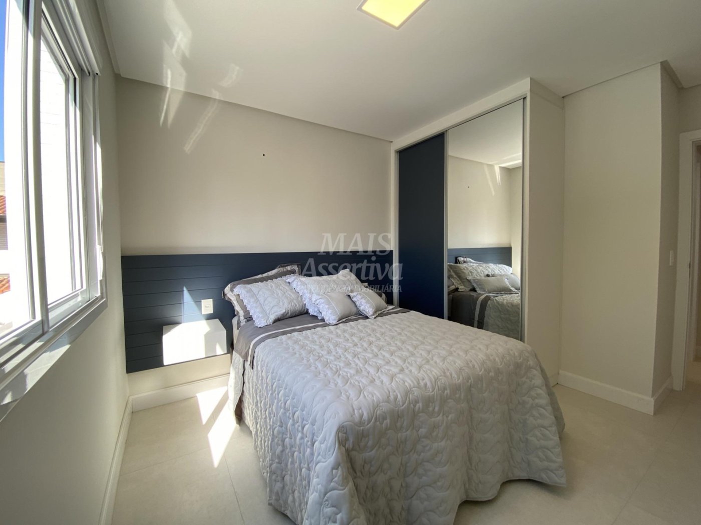 Apartamento 03 dormitórios Beira Mar Torres